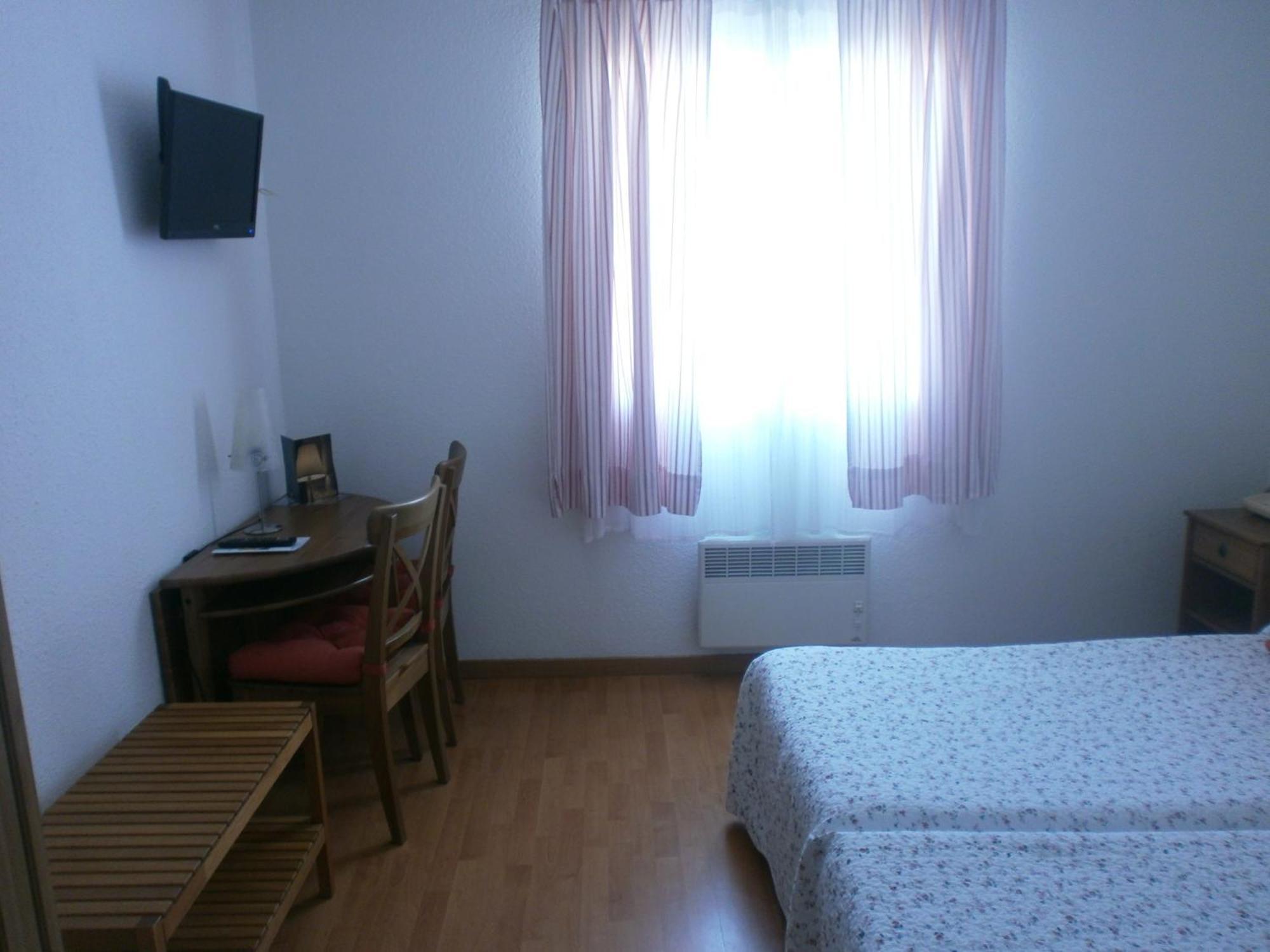 Hotel Le Clos Des Pins Six-Fours-les-Plages Kamer foto
