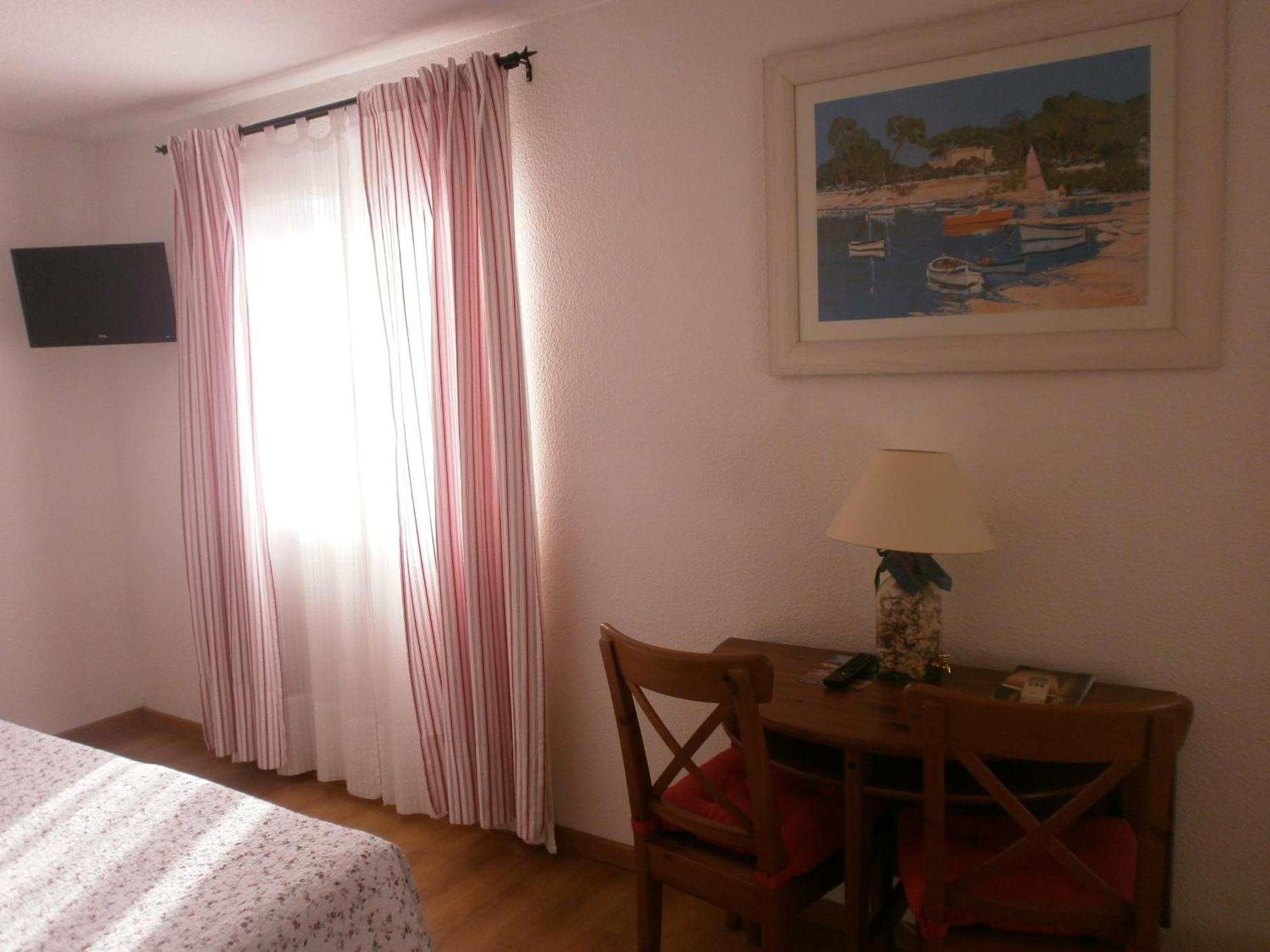 Hotel Le Clos Des Pins Six-Fours-les-Plages Kamer foto