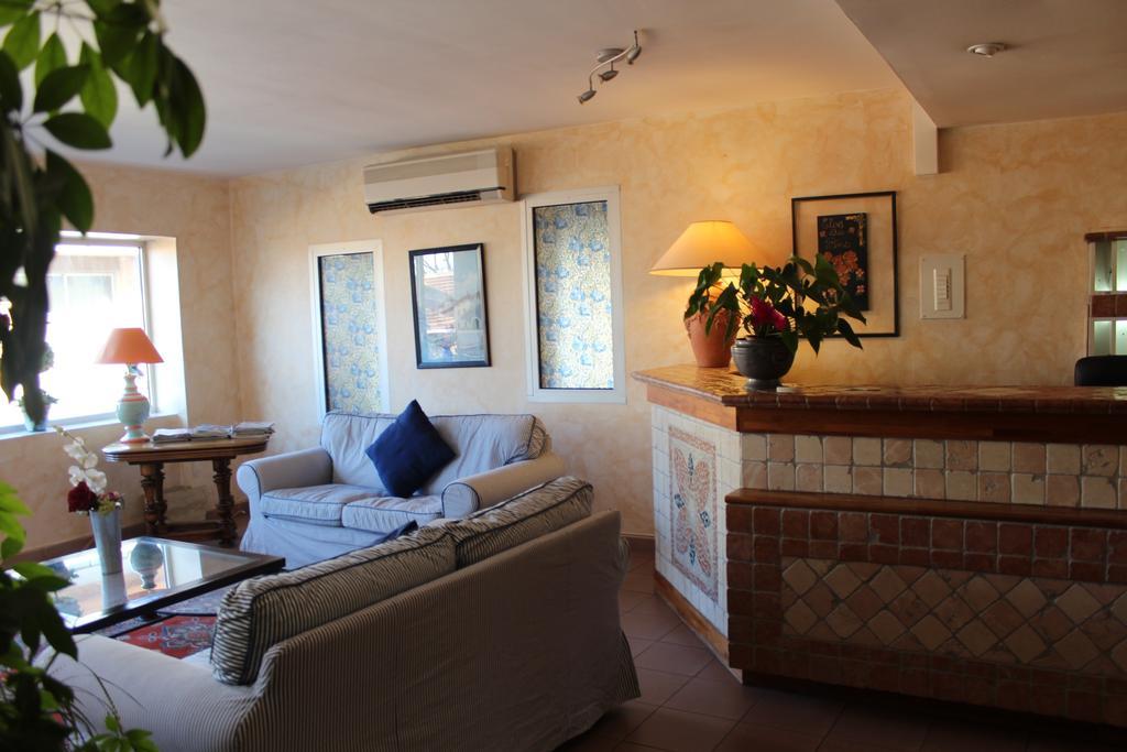 Hotel Le Clos Des Pins Six-Fours-les-Plages Buitenkant foto