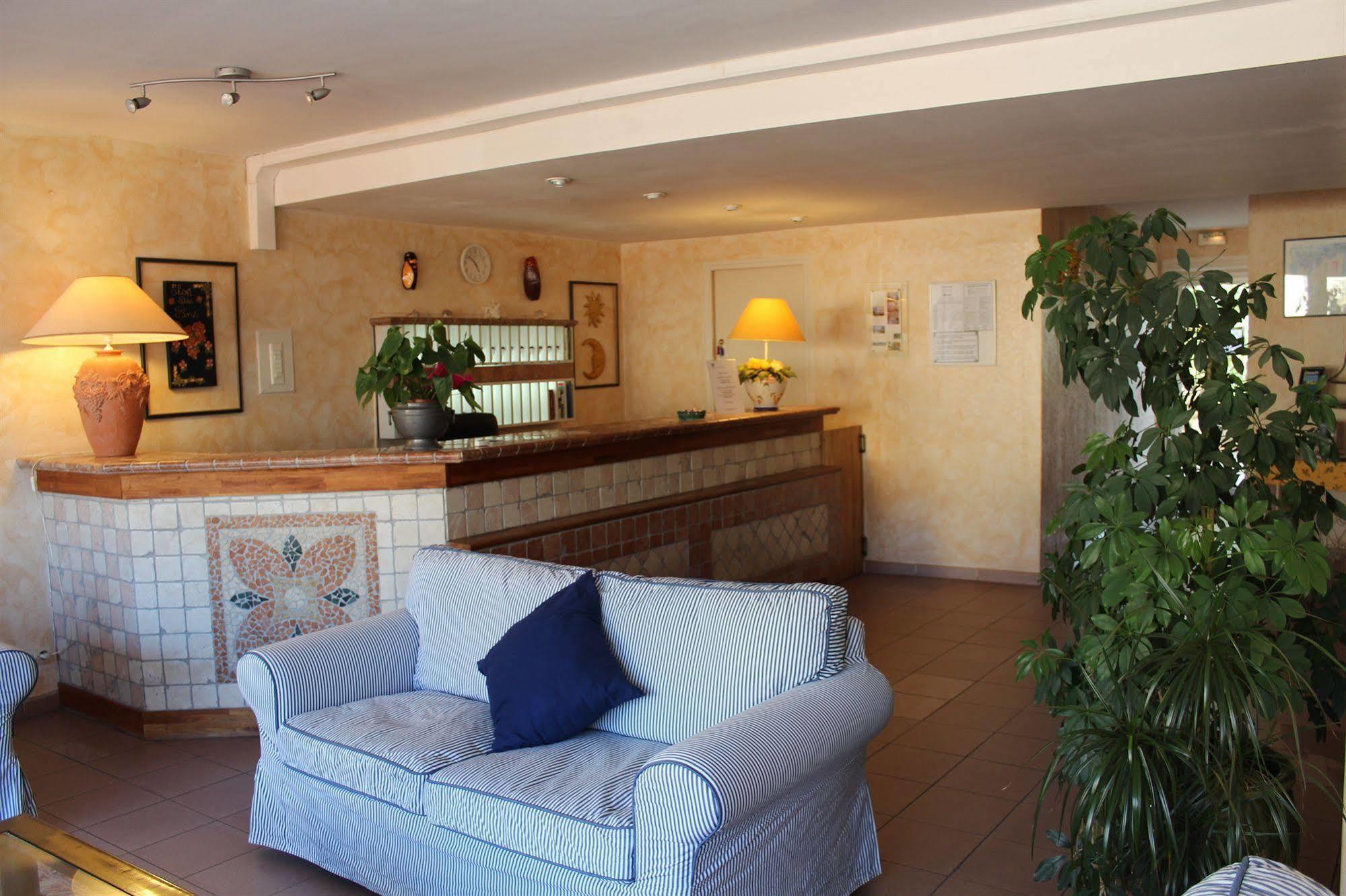 Hotel Le Clos Des Pins Six-Fours-les-Plages Buitenkant foto