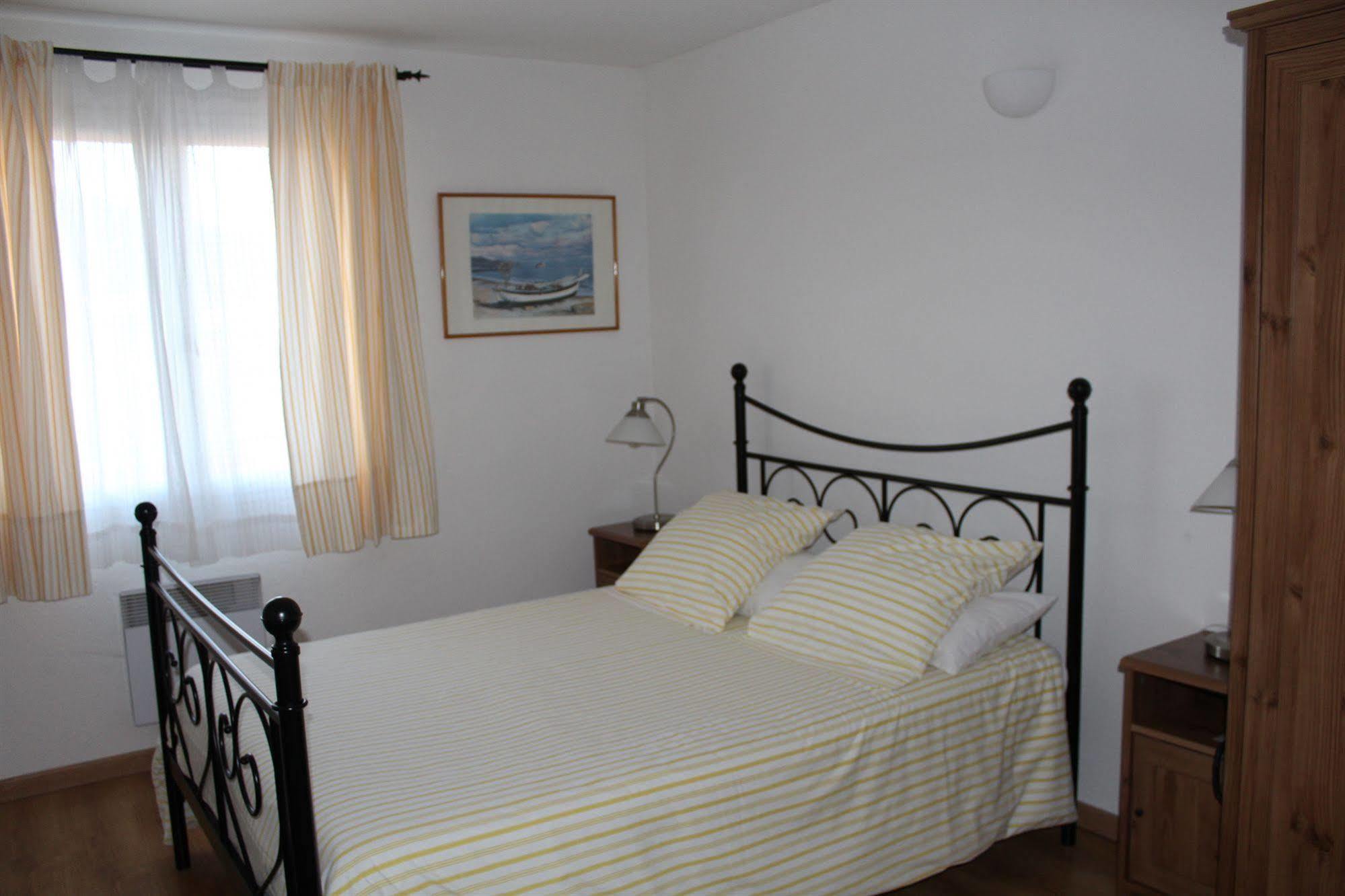 Hotel Le Clos Des Pins Six-Fours-les-Plages Buitenkant foto